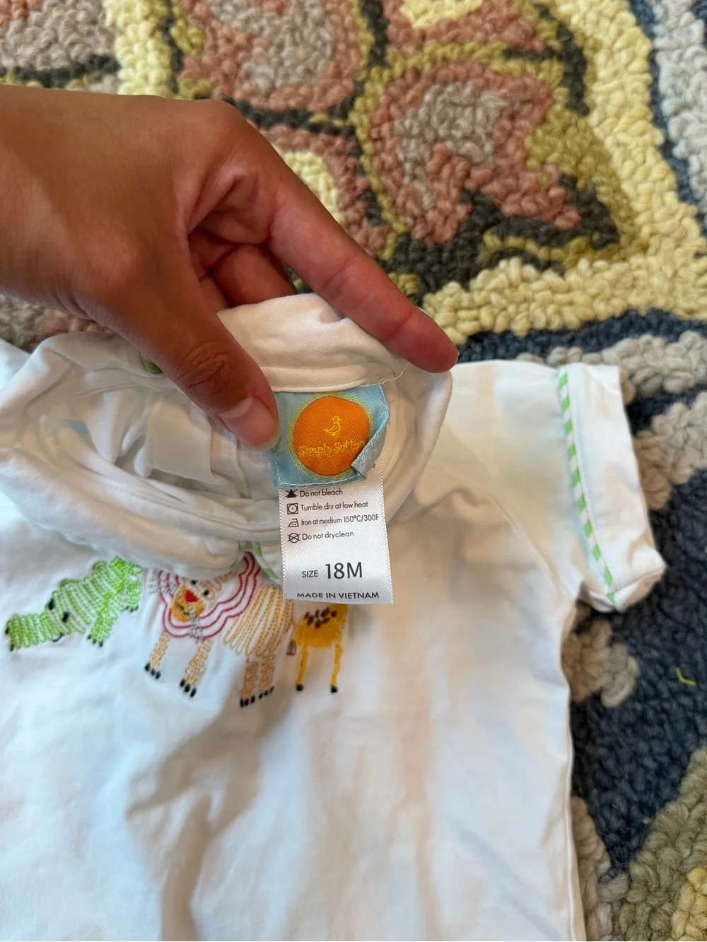 Simply Sutton white short